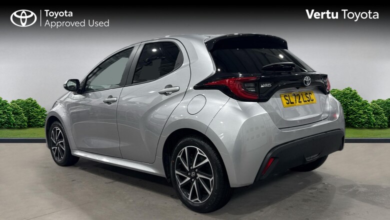 Toyota Yaris 1.5 Hybrid Design 5dr CVT Hybrid Hatchback